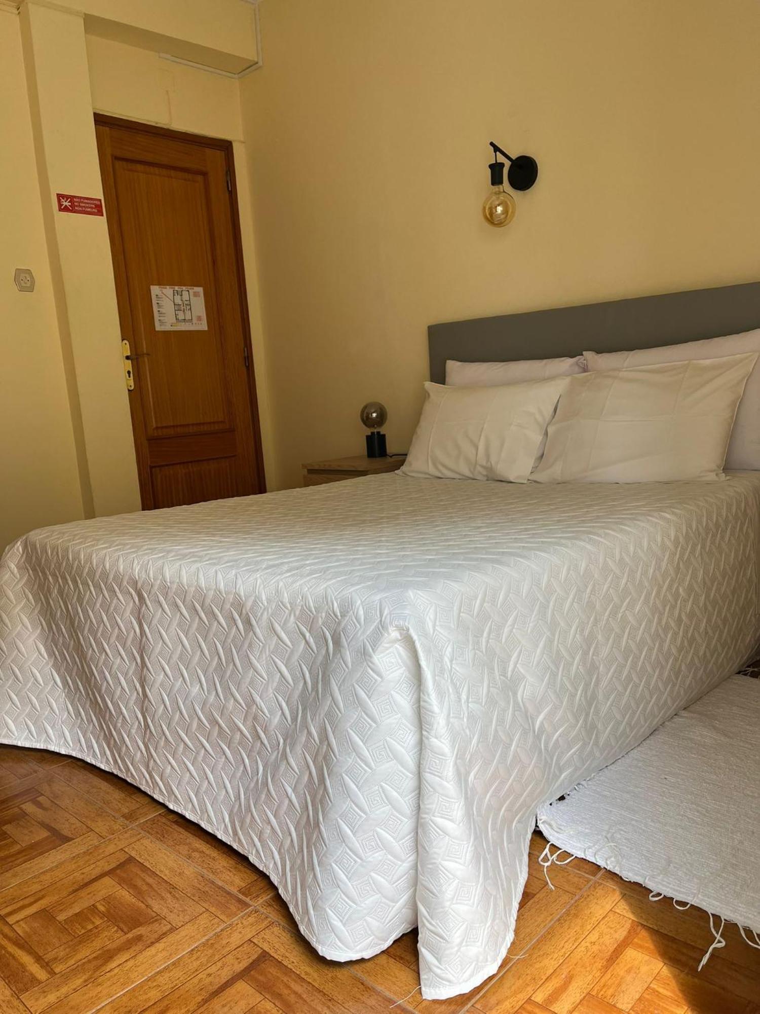 Romeu Bed & Breakfast Quarteira Ngoại thất bức ảnh